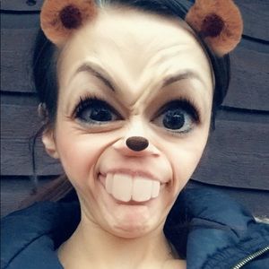 Meet your Posher, Carly